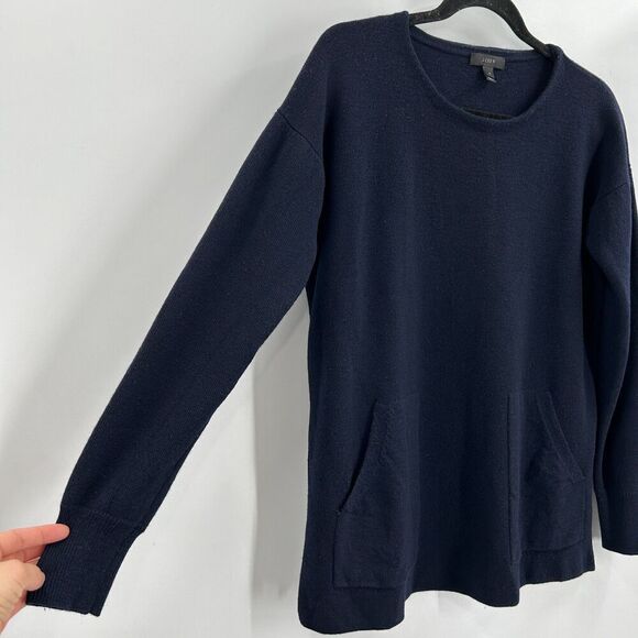 J. CREW Navy Blue 100% Merino Wool Knit Pocket Crew Neck Sweater Size Medium - Picture 3 of 5